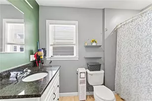 353 Smithfield Ave, Pawtucket, RI 02860 - Photo 10