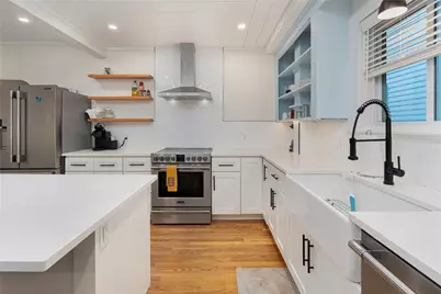 31 Slocum Street, Newport, RI 02840 - Photo 8