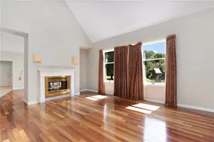 110 Osprey Dr, East Greenwich, RI 02818 - Photo 6
