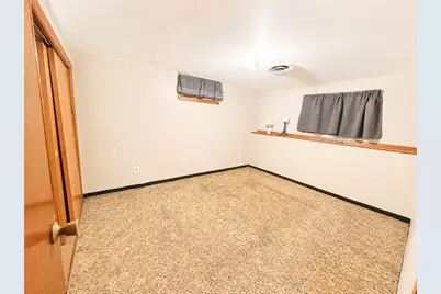 60 Martin Street, East Providence, RI 02914 - Photo 20