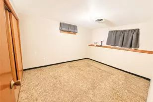 60 Martin St, East Providence, RI 02914 - Photo 20