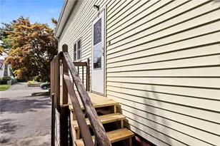 276 S Clarendon St, Cranston, RI 02910 - Photo 40