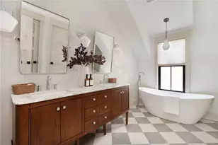251 Slater Ave, Providence, RI 02906 - Photo 32