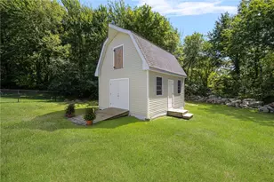 15 W Bluebird Ln, Cranston, RI 02921 - Photo 42