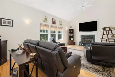 15 W Bluebird Lane, Cranston, RI 02921 - Photo 10