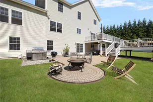 15 W Bluebird Ln, Cranston, RI 02921 - Photo 44