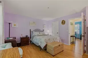 231 Maple Ave, Newport, RI 02840 - Photo 12