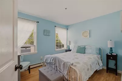 231 Maple Avenue #201, Newport, RI 02840 - Photo 16