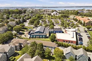 231 Maple Ave, Newport, RI 02840 - Photo 20