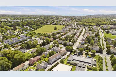 231 Maple Avenue #201, Newport, RI 02840 - Photo 22