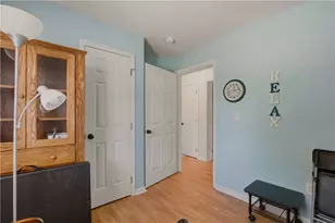 231 Maple Ave, Newport, RI 02840 - Photo 14