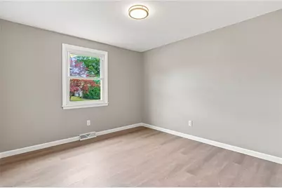 30 Verdant Drive, Cranston, RI 02920 - Photo 22
