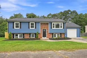 30 Verdant Dr, Cranston, RI 02920 - Photo 36