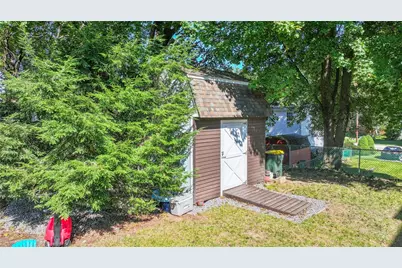14 Sutton Street, Smithfield, RI 02828 - Photo 8