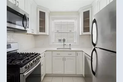 11 North Avenue #2, Providence, RI 02906 - Photo 8