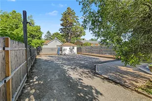 137 Kingstown Rd, Narragansett, RI 02882 - Photo 14