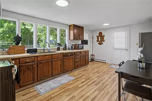 137 Kingstown Rd, Narragansett, RI 02882 - Photo 6
