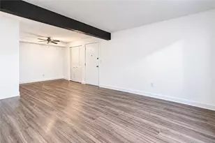 40 Cowesett Ave, West Warwick, RI 02893 - Photo 6