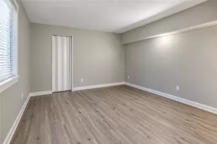 40 Cowesett Ave, West Warwick, RI 02893 - Photo 12