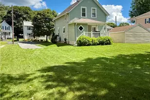 141 Cleveland St, Woonsocket, RI 02895 - Photo 20