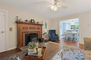 34 Georgiana Dr, Cumberland, RI 02864 - Photo 6