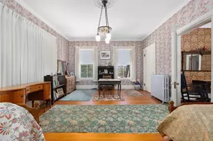 20 Bainbridge Ave, Providence, RI 02909 - Photo 28