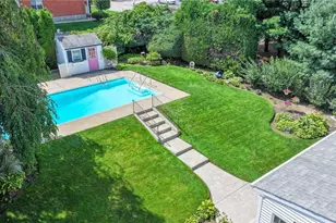 1682 Douglas Ave, North Providence, RI 02904 - Photo 8