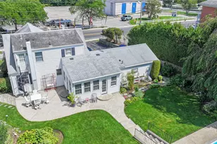 1682 Douglas Ave, North Providence, RI 02904 - Photo 6