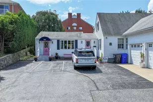 1682 Douglas Ave, North Providence, RI 02904 - Photo 4
