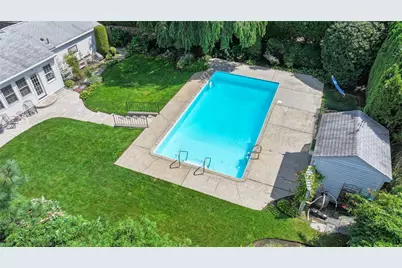 1682 Douglas Avenue, North Providence, RI 02904 - Photo 6