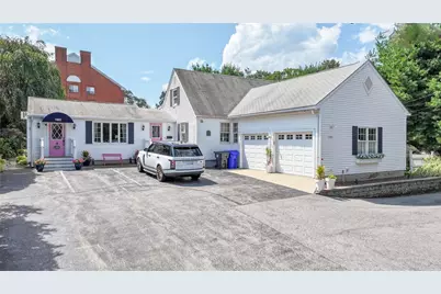 1682 Douglas Avenue, North Providence, RI 02904 - Photo 2