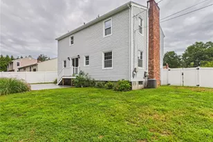 83 Sandro Dr, Warwick, RI 02886 - Photo 2