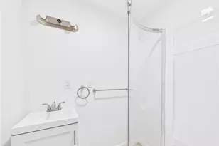 83 Sandro Dr, Warwick, RI 02886 - Photo 24