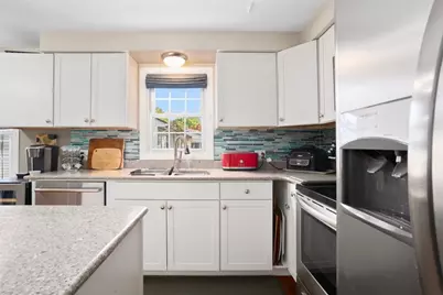 18 Pine Street, North Providence, RI 02911 - Photo 10