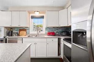 18 Pine St, North Providence, RI 02911 - Photo 10
