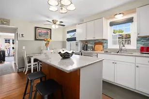18 Pine St, North Providence, RI 02911 - Photo 8