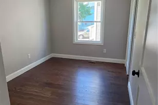 304 Swan St, Providence, RI 02905 - Photo 10