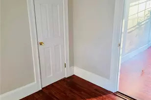 31 Roma St, Bristol, RI 02809 - Photo 10