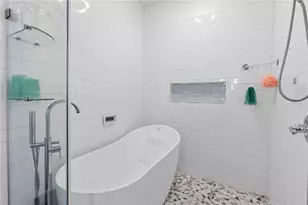 126 Second St, Newport, RI 02840 - Photo 18