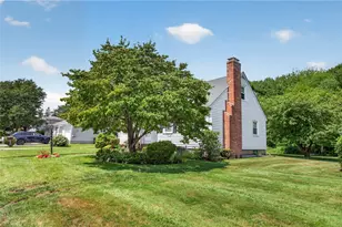 130 Thurston St, East Providence, RI 02915 - Photo 46