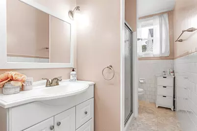 26 Bowden Avenue, Barrington, RI 02806 - Photo 26