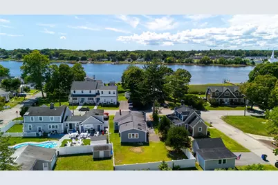 26 Bowden Avenue, Barrington, RI 02806 - Photo 28