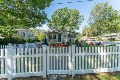 4 Wake Robin Trail, Narragansett, RI 02874 - Photo 2