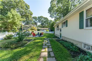 4 Wake Robin Trail, Narragansett, RI 02874 - Photo 6