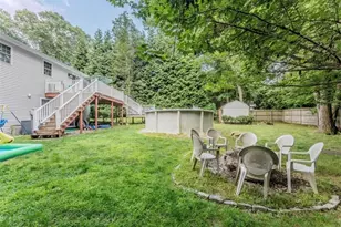 61 Lonsdale St, West Warwick, RI 02893 - Photo 28