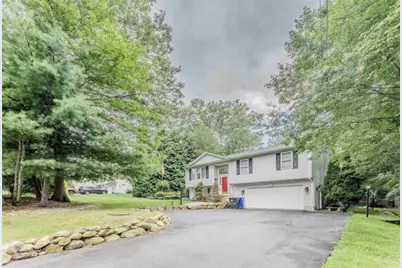 61 Lonsdale Street, West Warwick, RI 02893 - Photo 30