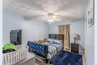 61 Lonsdale Street, West Warwick, RI 02893 - Photo 10