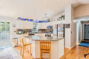 61 Lonsdale St, West Warwick, RI 02893 - Photo 2