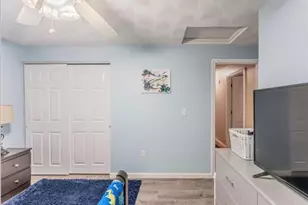 61 Lonsdale St, West Warwick, RI 02893 - Photo 8
