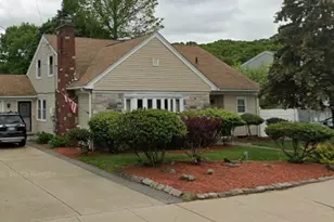 82 Killingly St, Providence, RI 02909 - Photo 2